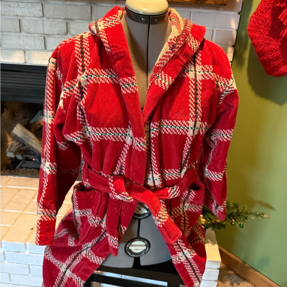 1970’s Vintage Festive Red and Cream Children’s Robe from French brand Arthur